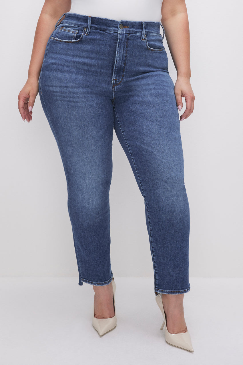 GOOD CLASSIC SLIM STRAIGHT JEANS | INDIGO620 View 2 - model: Size 16 |