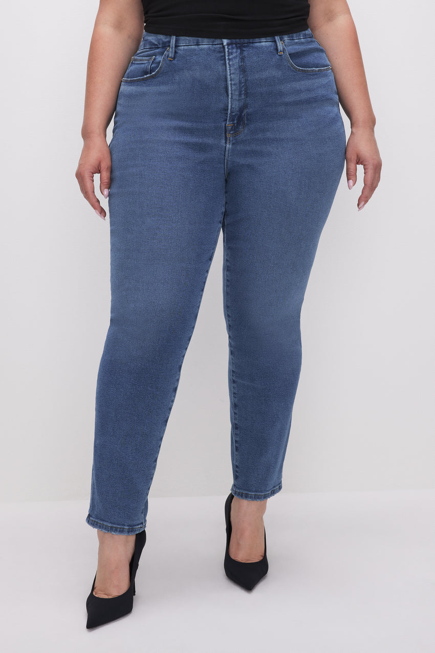 GOOD CLASSIC SLIM STRAIGHT JEANS | INDIGO405 View 1 - model: Size 16 |