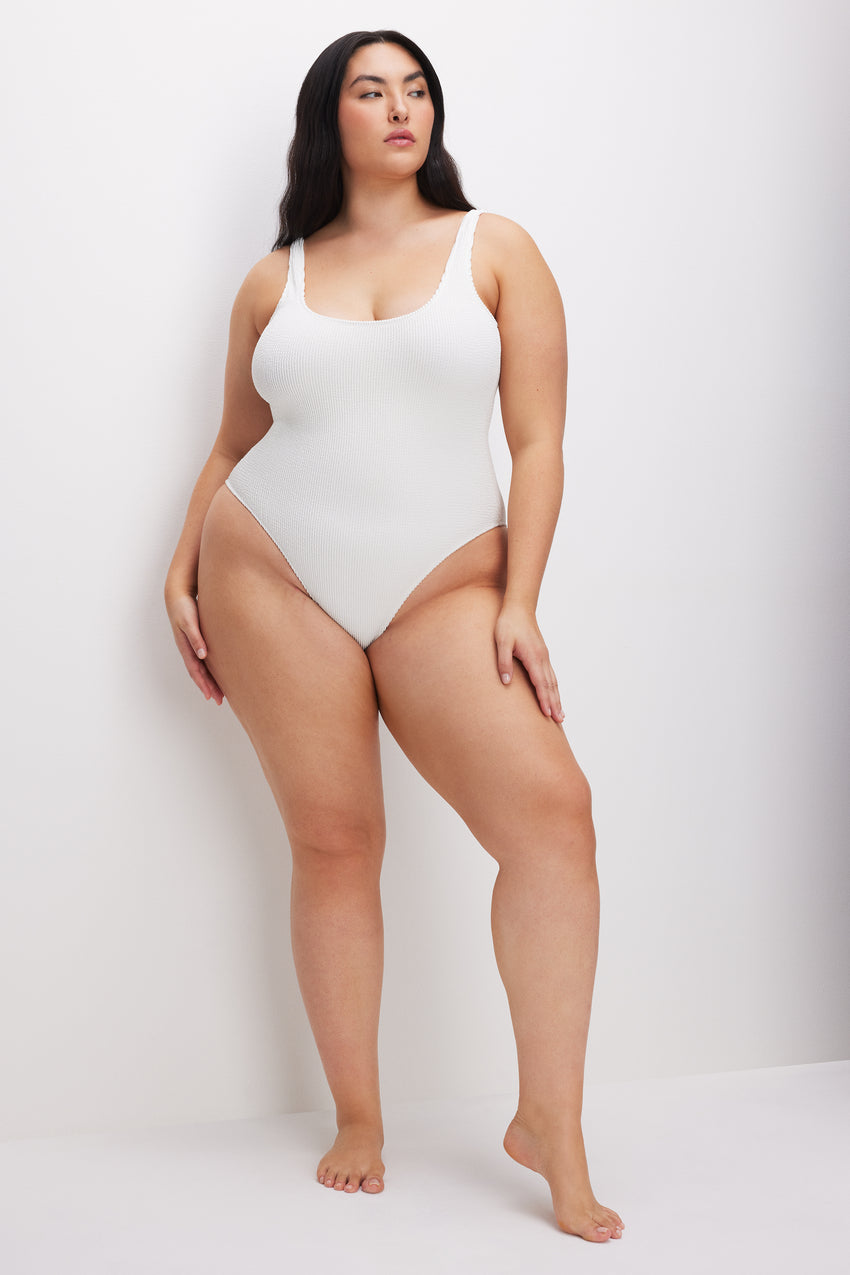 ALWAYS FITS MODERN TANK SWIMSUIT | CLOUD WHITE View 5 - model: Size 16 |