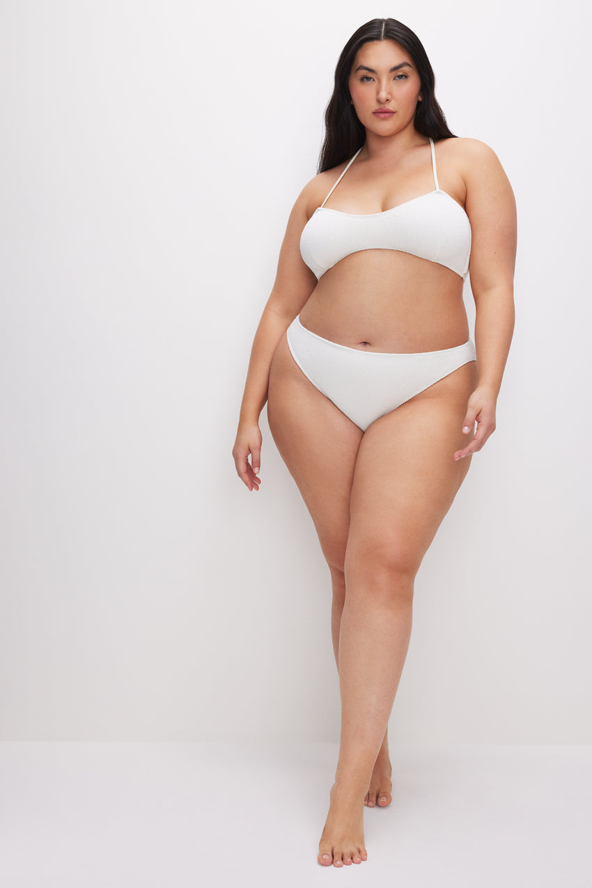 ALWAYS FITS TINY BIKINI TOP | CLOUD WHITE View 5 - model: Size 16 |