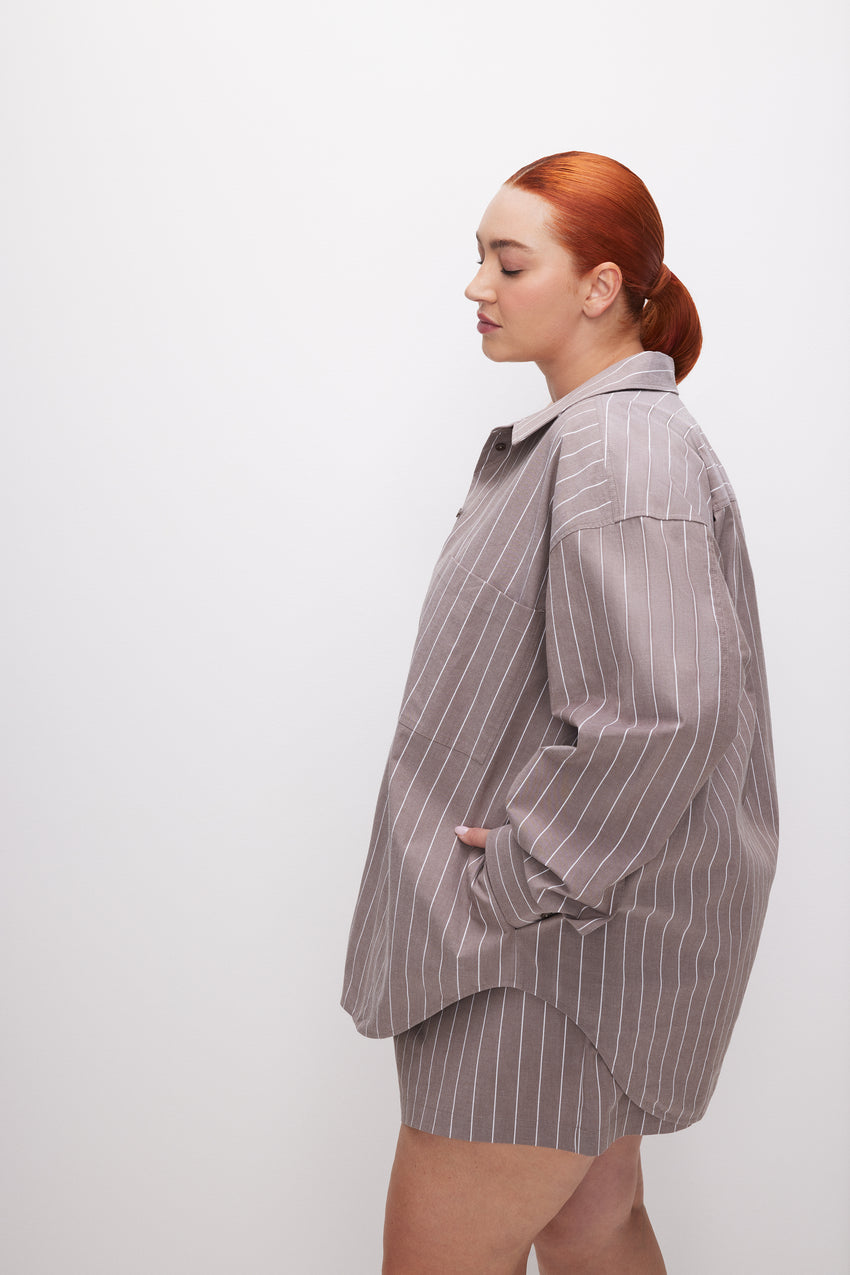 OVERSIZED POPLIN SHIRT | PUTTY STRIPE002 View 7 - model: Size 16 |