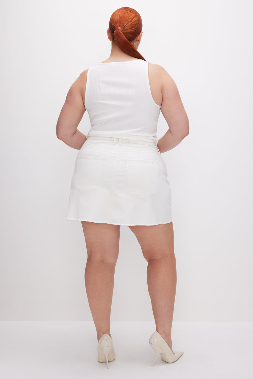DENIM MINI SKIRT | CLOUD WHITE View 2 - model: Size 16 |