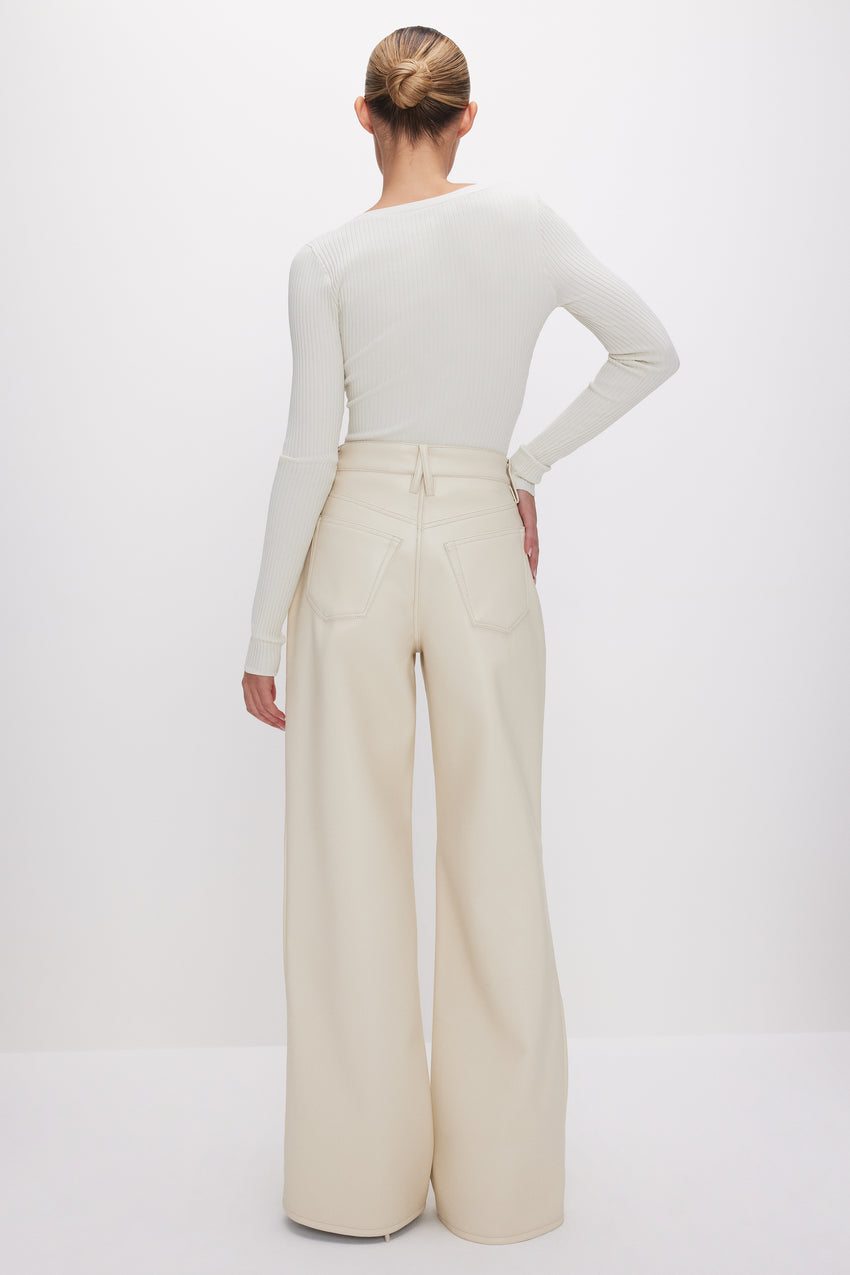 GOOD EASE FAUX LEATHER PANTS | BONE001 View 3 - model: Size 0 |