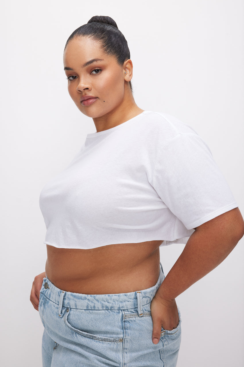 FEATHERWEIGHT CROPPED COTTON TEE | WHITE001 View 8 - model: Size 16 |