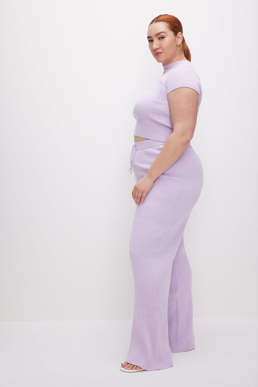 RIBBED TERRY FLARED PANTS | LAVENDER001 View 8 - model: Size 16 |