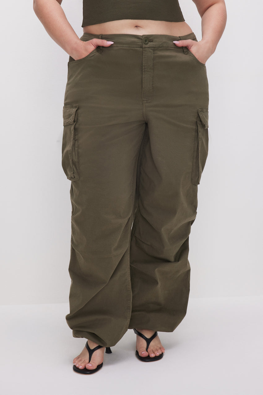 BAGGY CARGO PANTS | FATIGUE001 View 12 - model: Size 16 |