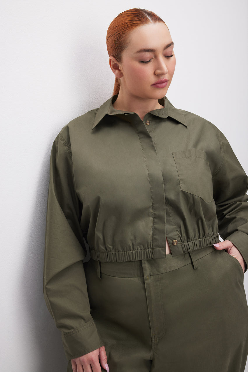 CROPPED COATED POPLIN SHIRT | FATIGUE001 View 6 - model: Size 16 |