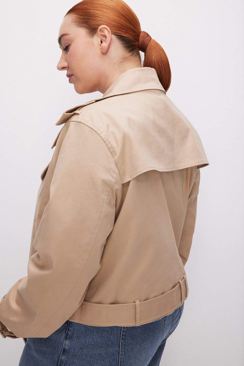 CROPPED TRENCH COAT | CHAMPAGNE005 View 7 - model: Size 16 |