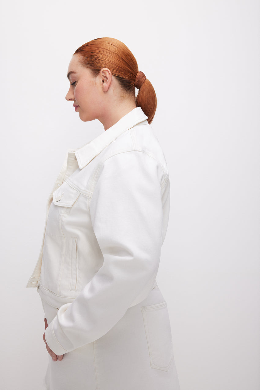 CLASSIC DENIM JACKET | CLOUD WHITE View 6 - model: Size 16 |