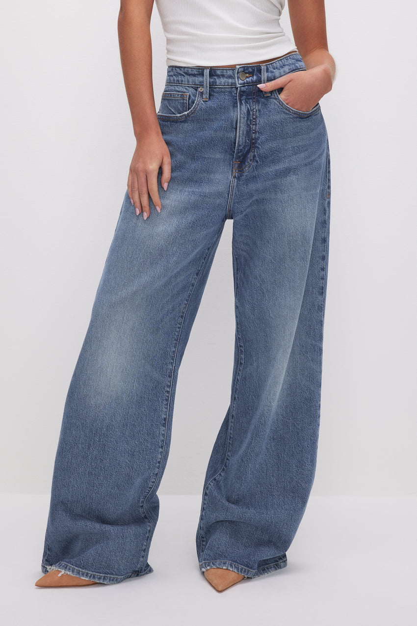 GOOD EASE RELAXED JEANS | INDIGO575 View 3 - model: Size 0 |