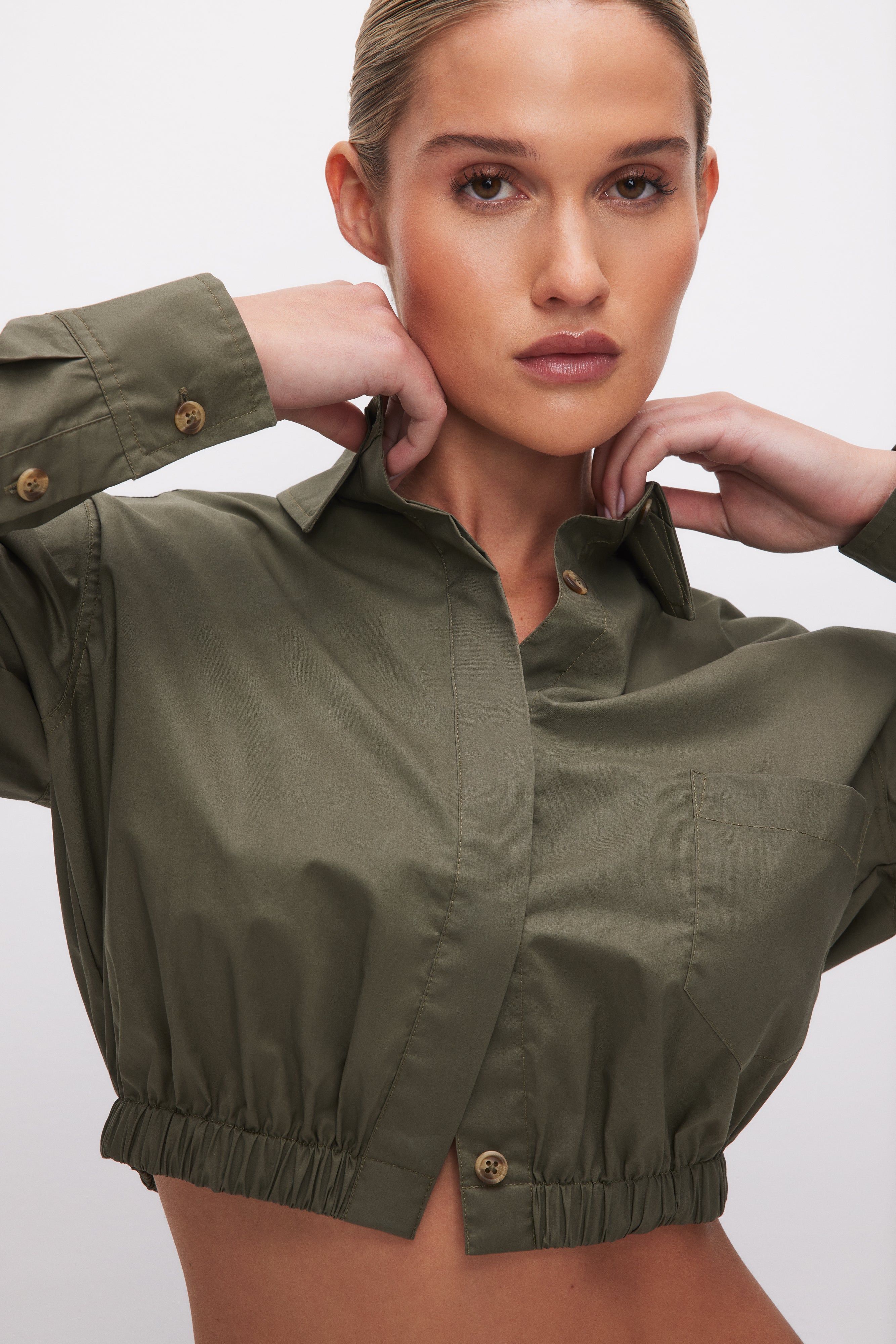 CROPPED COATED POPLIN SHIRT | FATIGUE001