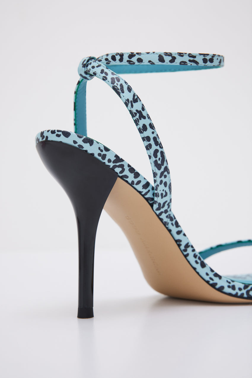 STRAPPY HEELS | BLUE LEOPARD003 View 6 - model: Size 0 |