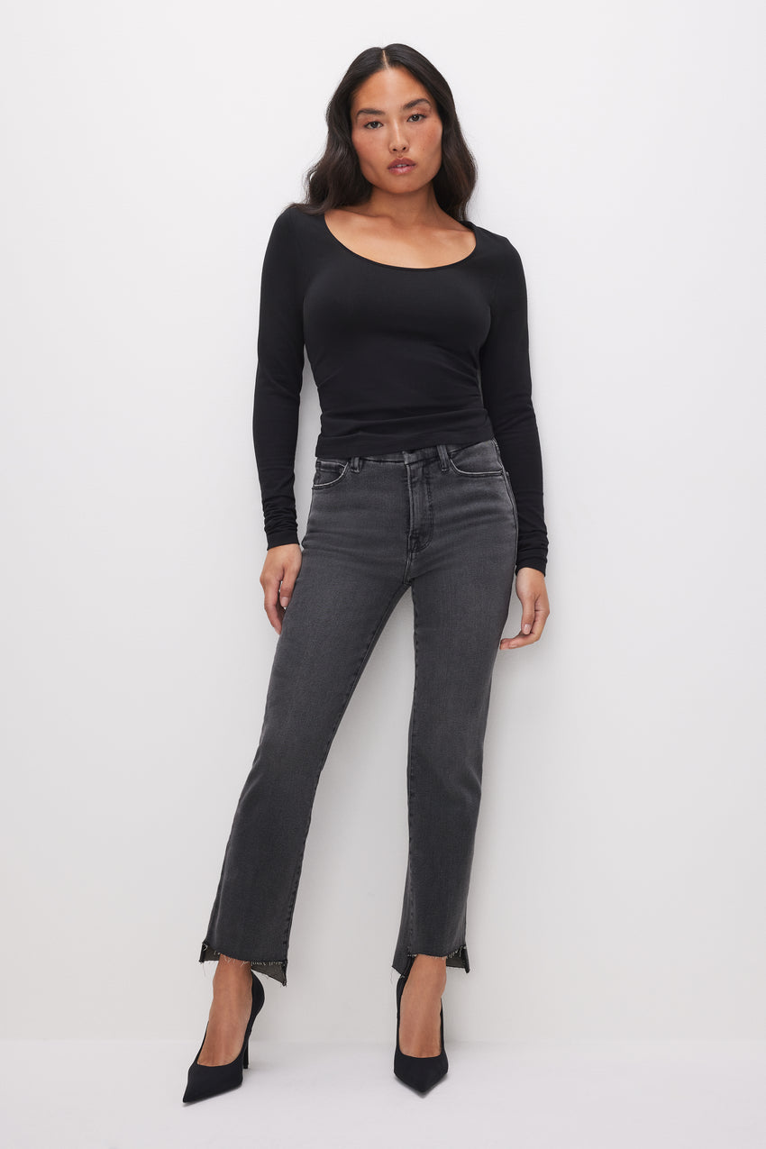 GOOD PETITE STRAIGHT JEANS | BLACK303 View 1 - model: Size 0 |