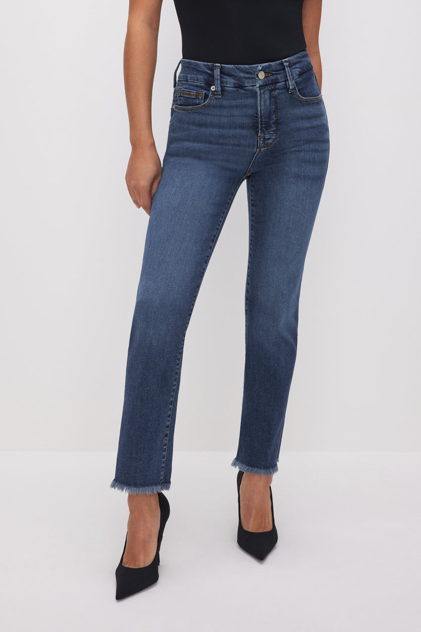 GOOD PETITE STRAIGHT JEANS | INDIGO273 View 2 - model: Size 0 |