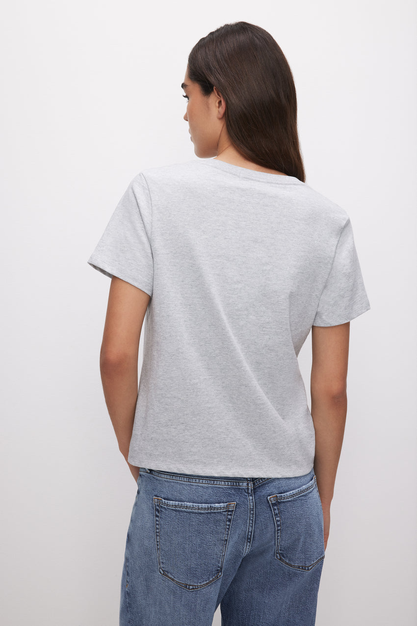 COTTON CLASSIC V-NECK TEE | HEATHER GREY001 View 3 - model: Size 0 |