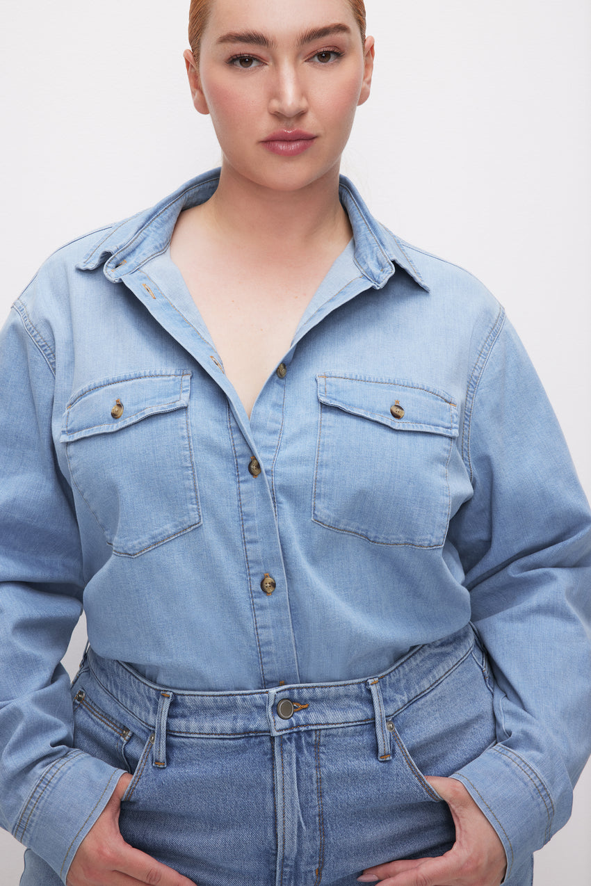 CLASSIC DENIM SHIRT | INDIGO641 View 7 - model: Size 16 |