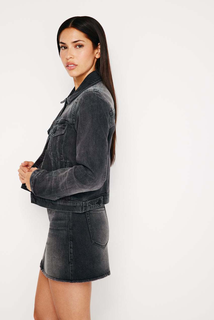 CLASSIC DENIM JACKET | BLACK352 View 4 - model: Size 0 |