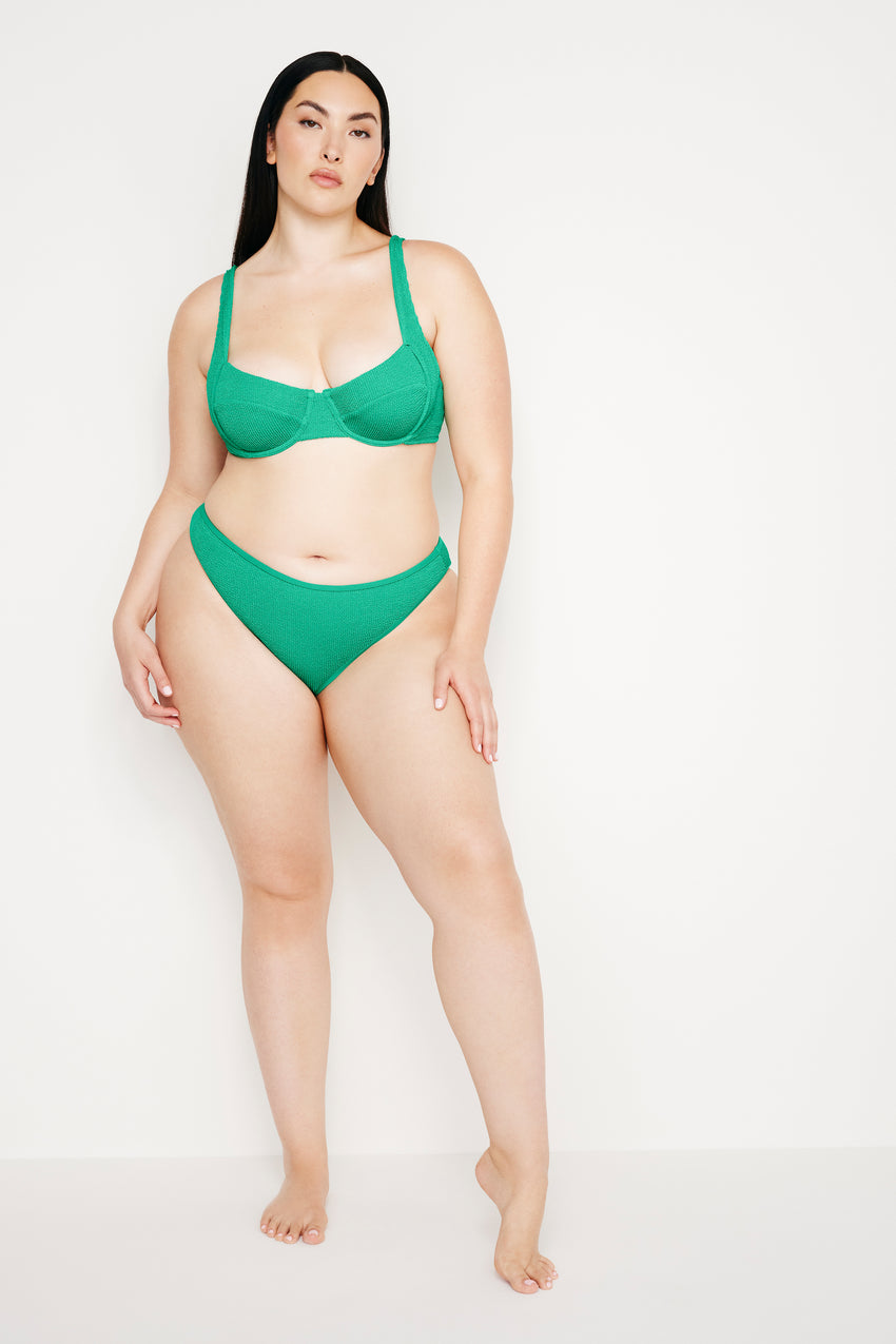 ALWAYS FITS DEMI BIKINI TOP | JADE GREEN001 View 3 - model: Size 16 |