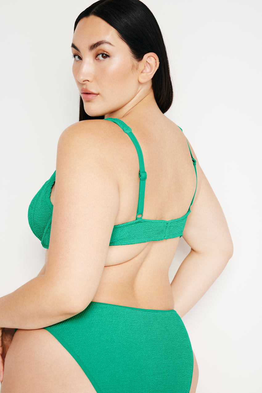 ALWAYS FITS DEMI BIKINI TOP | JADE GREEN001 View 2 - model: Size 16 |