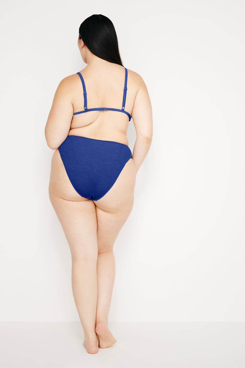 ALWAYS FITS GOOD WAIST BIKINI BOTTOM | CAPRI BLUE004 View 5 - model: Size 16 |