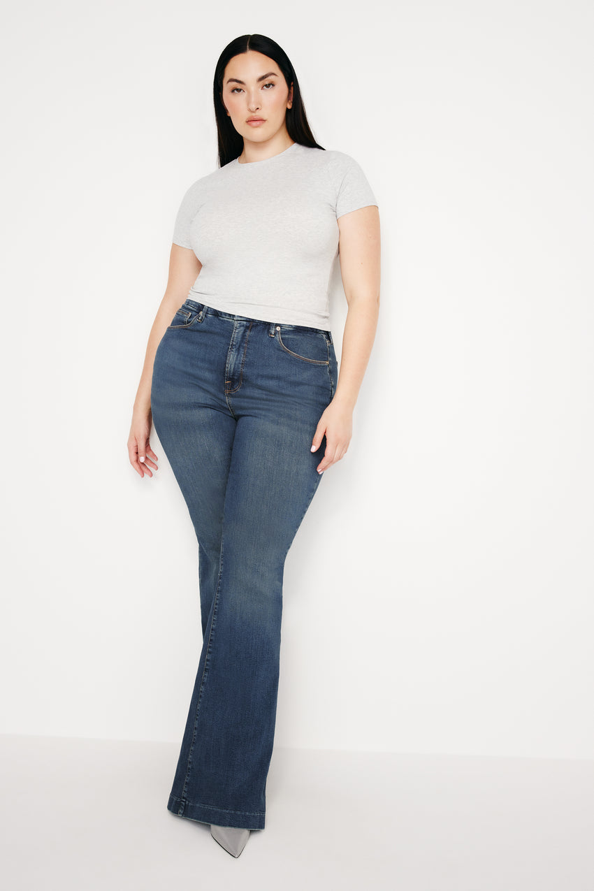 GOOD LEGS FLARE JEANS | BLUE004 View 5 - model: Size 16 |