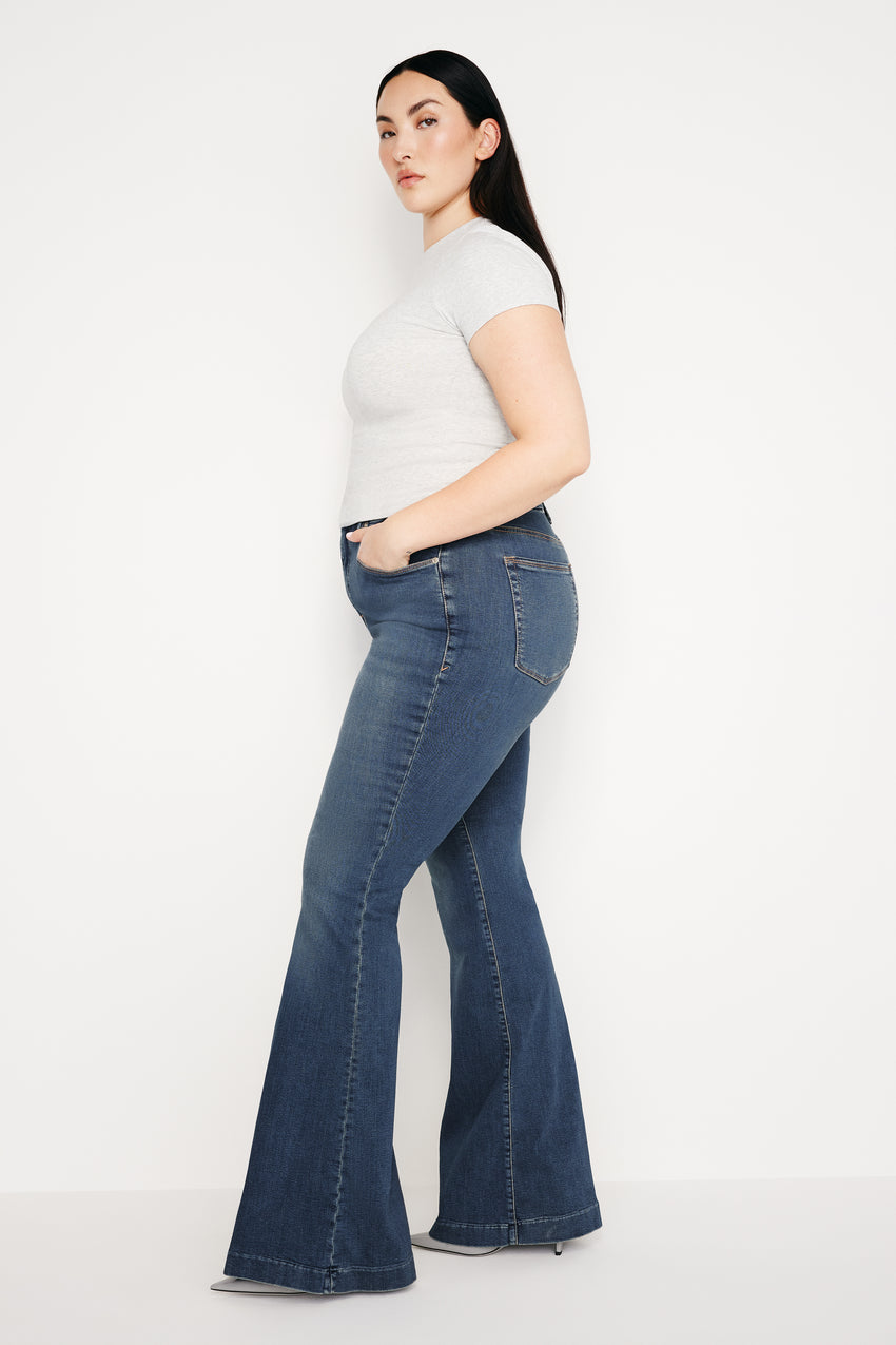 GOOD LEGS FLARE JEANS | BLUE004 View 9 - model: Size 16 |