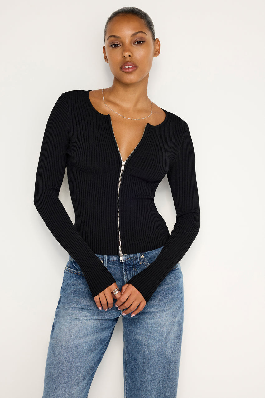 STRETCH RIB KNIT SWEATER | BLACK001 View 4 - model: Size 0 |