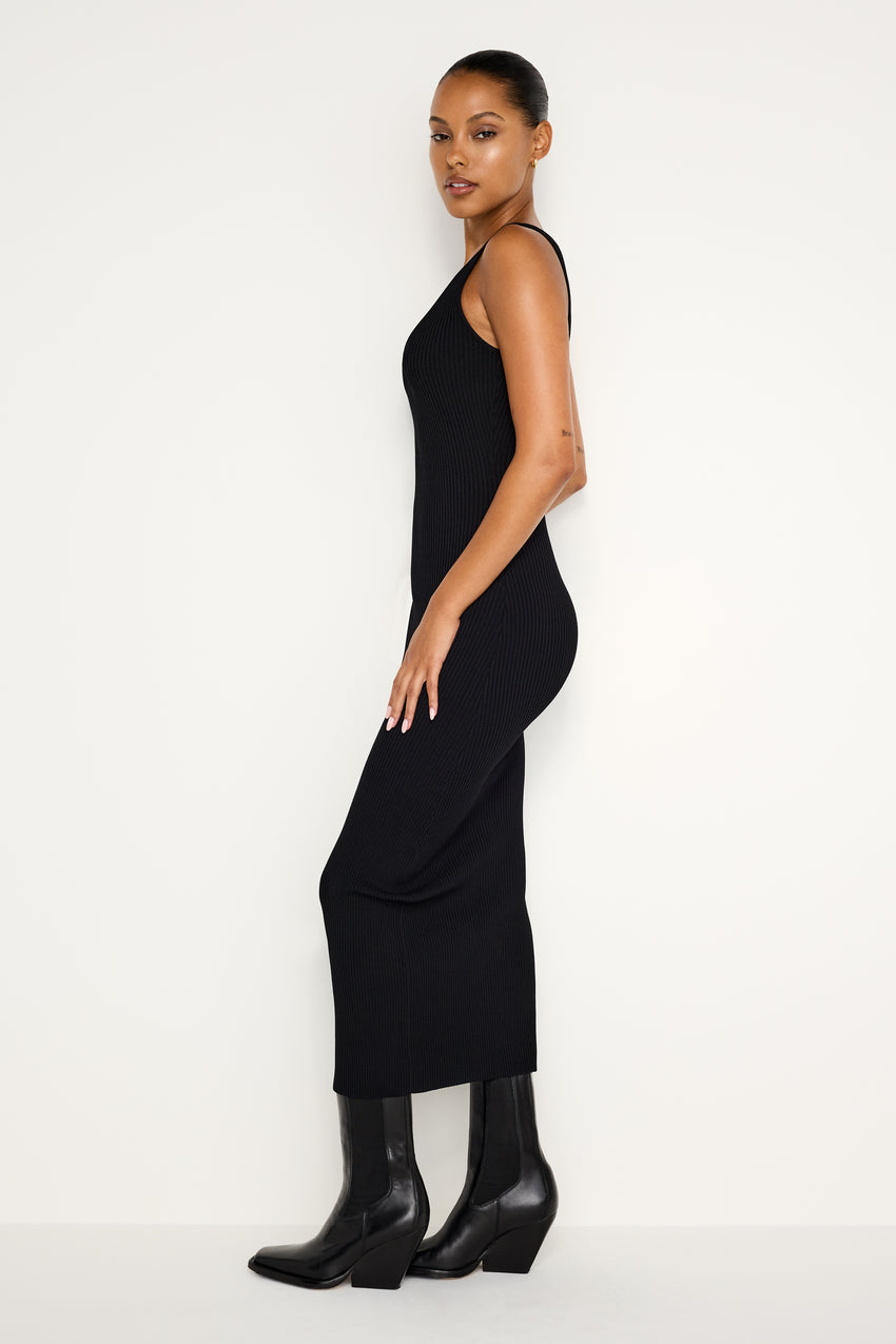 STRETCH RIB KNIT SLEEVELESS MIDI DRESS | BLACK001 View 3 - model: Size 0 |