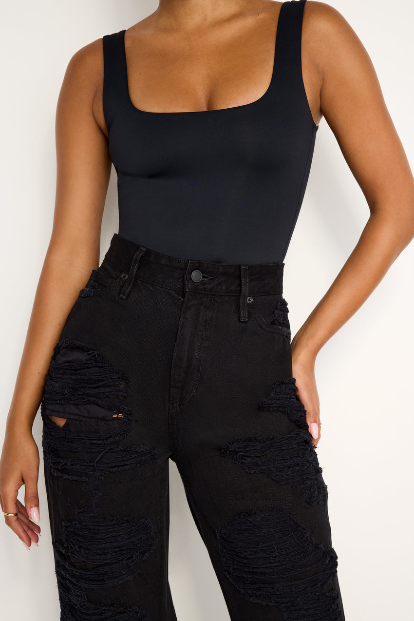 THE KHLOÉ JEAN | BLACK349 View 2 - model: Size 0 |