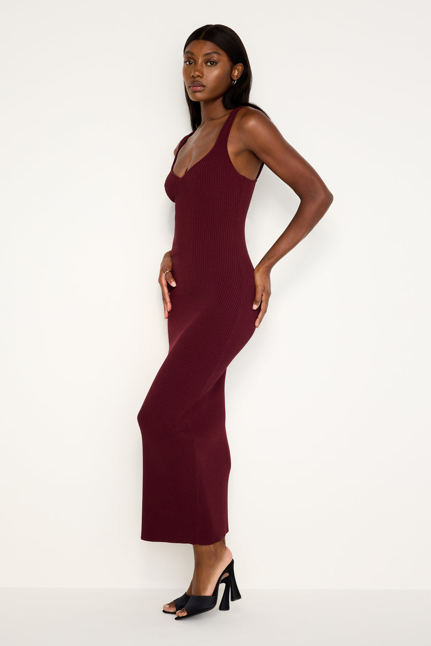 STRETCH RIB KNIT SLEEVELESS MIDI DRESS | OXBLOOD002 View 3 - model: Size 0 |