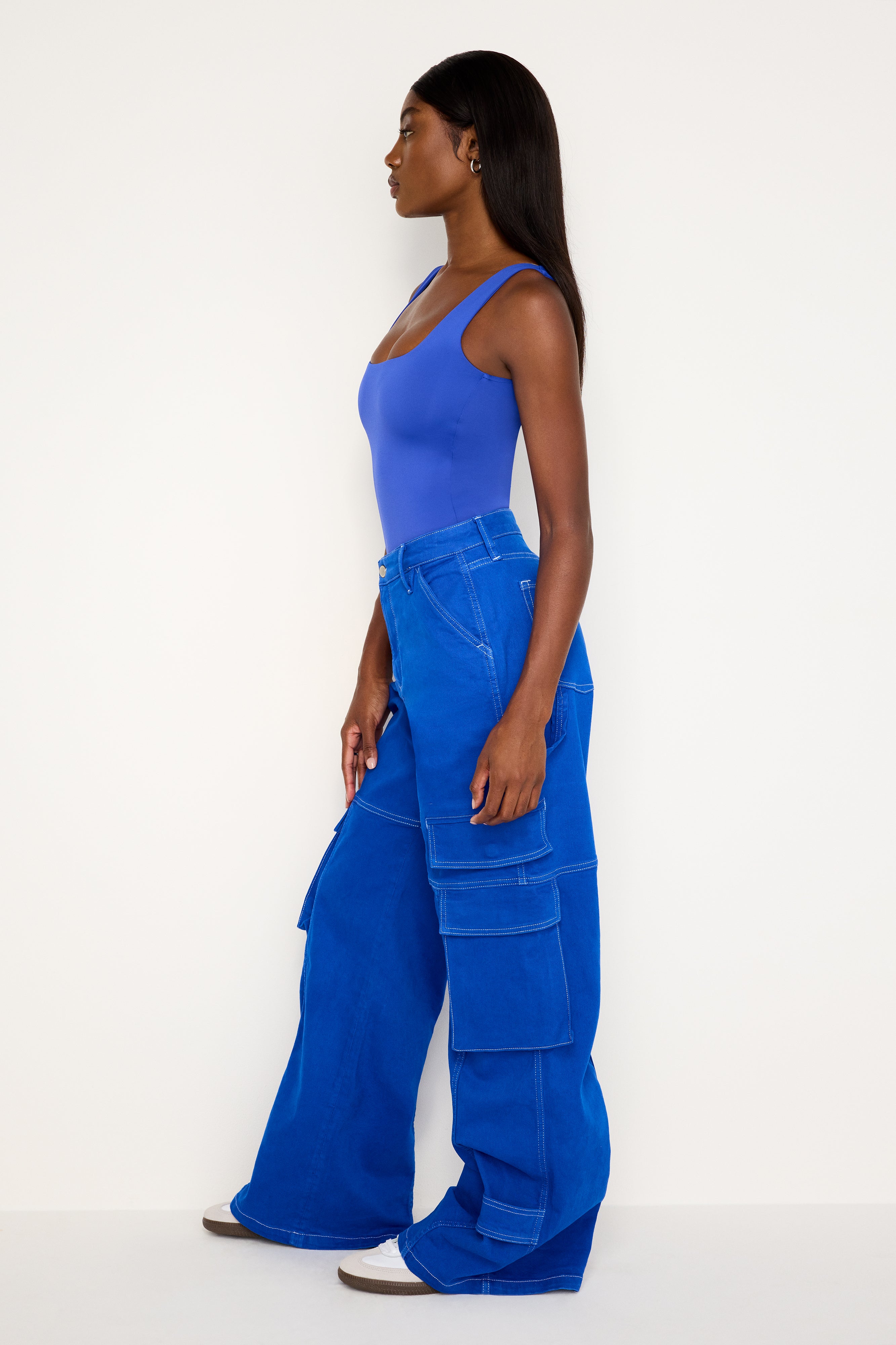 LIGHT COMPRESSION CARGO JEANS | WAVE BLUE002 - GOOD AMERICAN