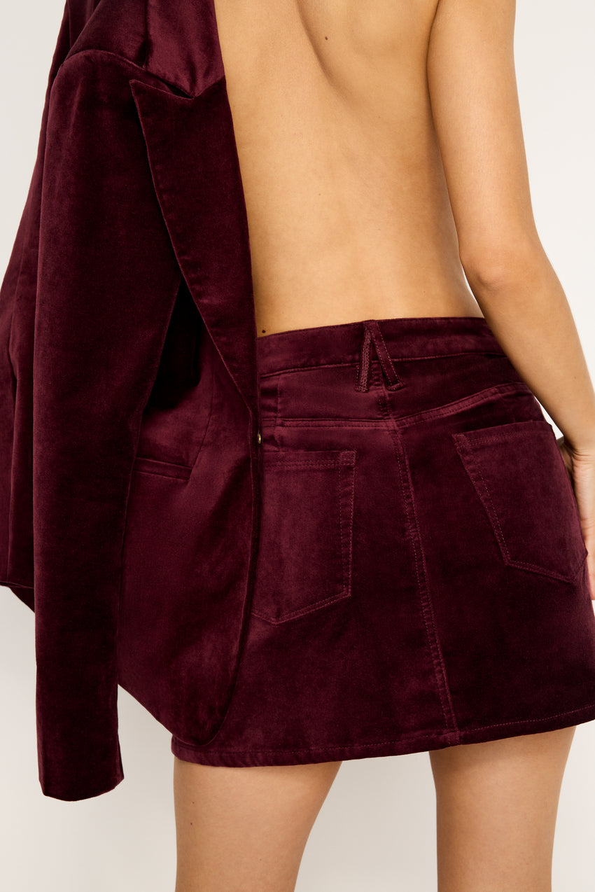 VELVET MINI SKIRT | OXBLOOD002 View 2 - model: Size 0 |