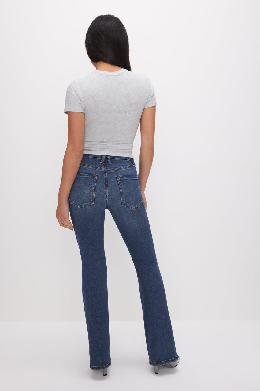 GOOD PETITE FLARE JEANS | BLUE004 View 3 - model: Size 0 |