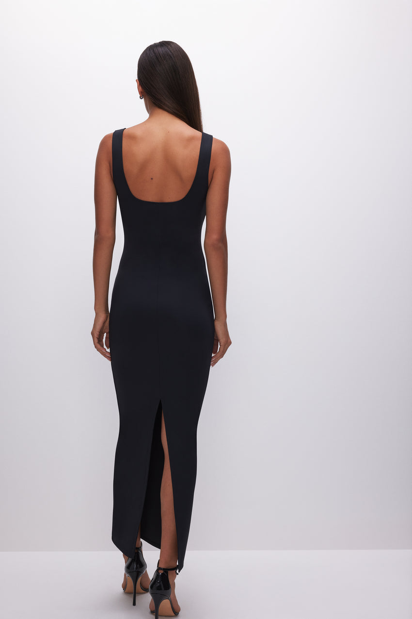 SCUBA MODERN TANK MAXI DRESS | BLACK001 View 5 - model: Size 0 |