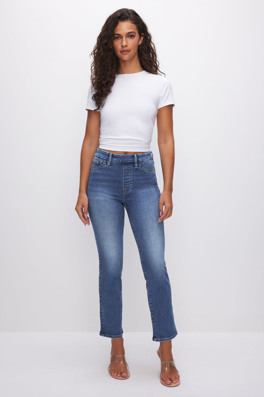 POWER STRETCH PULL-ON STRAIGHT JEANS | INDIGO490 View 1 - model: Size 0 |