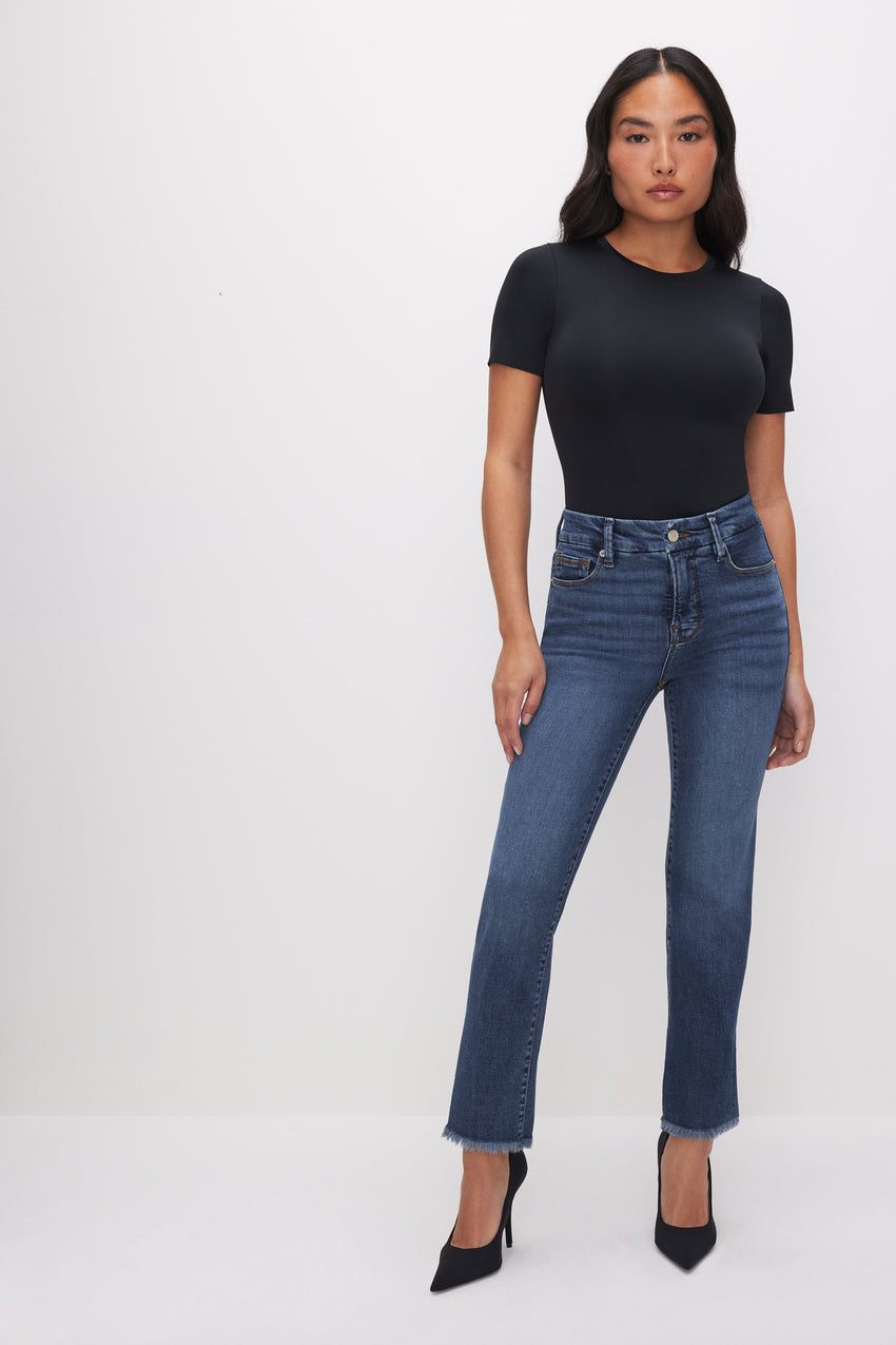 GOOD PETITE STRAIGHT JEANS | INDIGO273 View 1 - model: Size 0 |