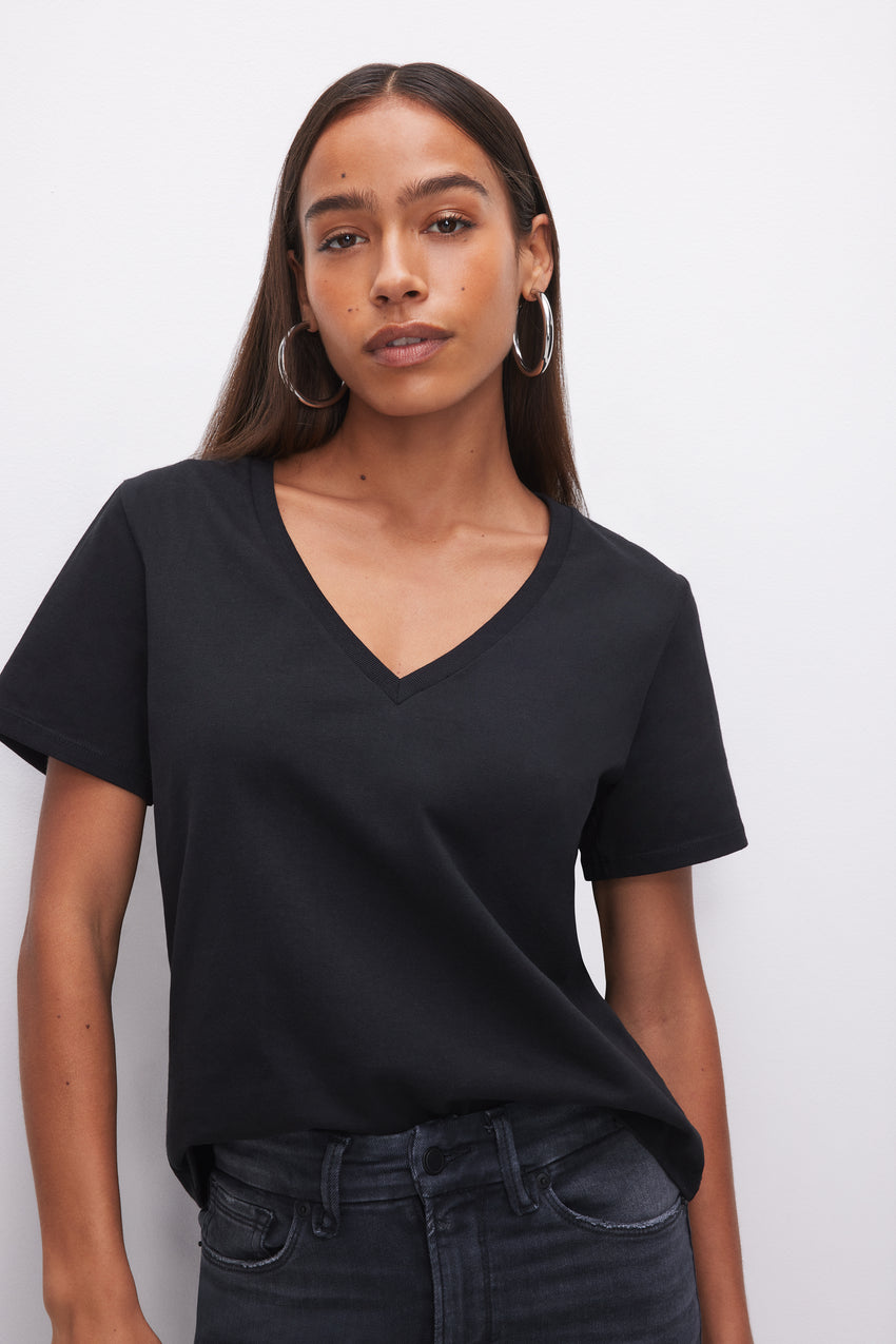 COTTON CLASSIC V-NECK TEE | BLACK001 View 0 - model: Size 0 |