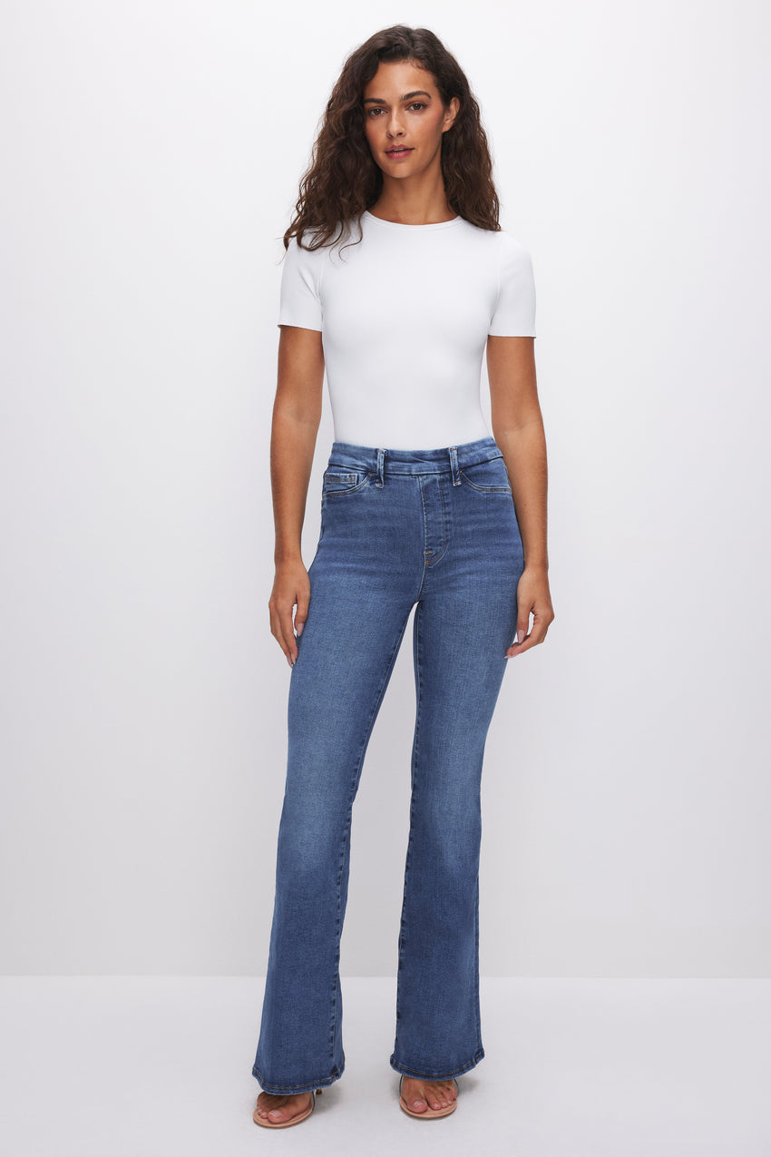 POWER STRETCH PULL-ON FLARE JEANS | INDIGO490 View 0 - model: Size 0 |