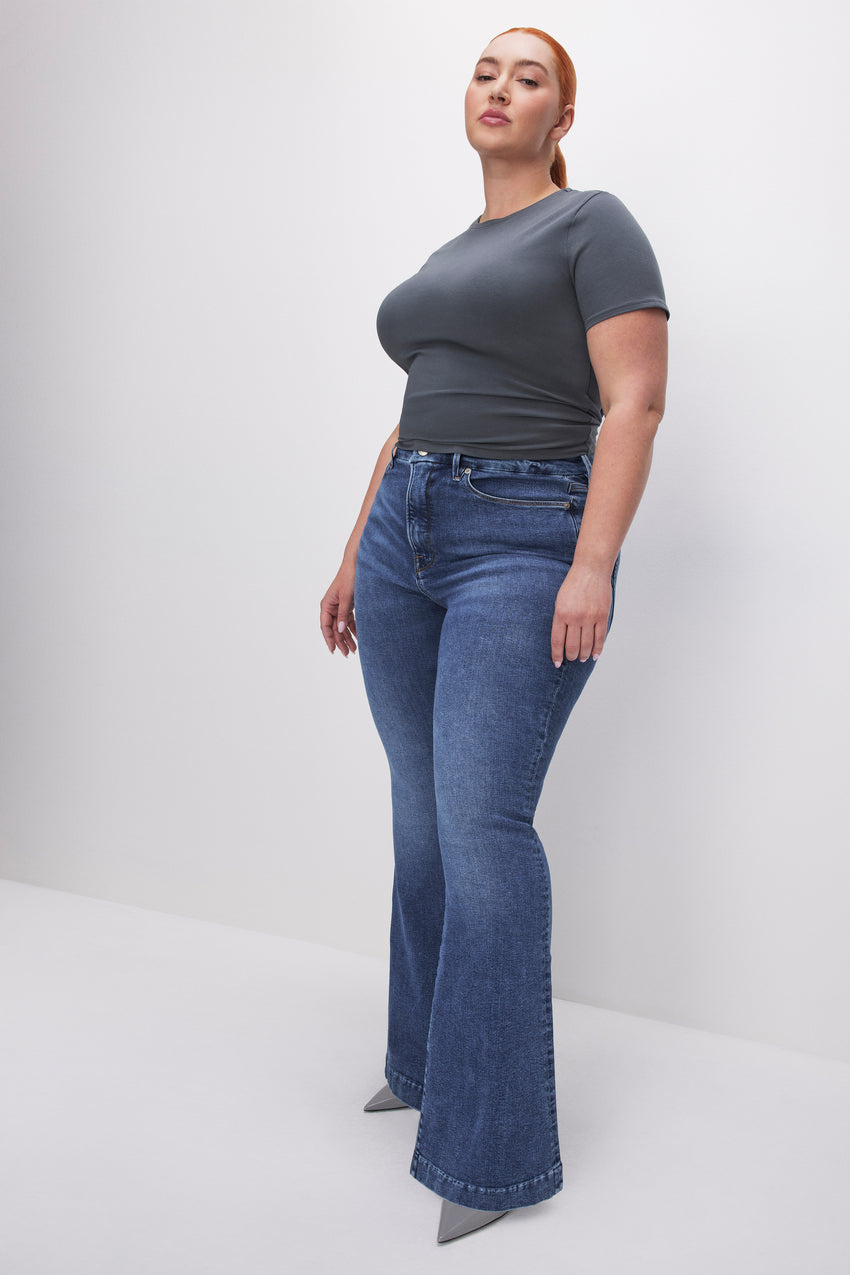 GOOD LEGS FLARE JEANS | INDIGO616 View 5 - model: Size 16 |