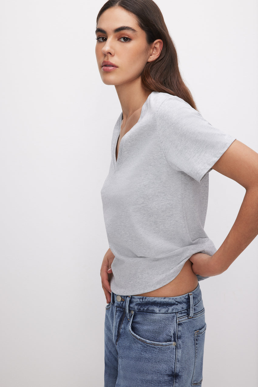 COTTON CLASSIC V-NECK TEE | HEATHER GREY001 View 0 - model: Size 0 |