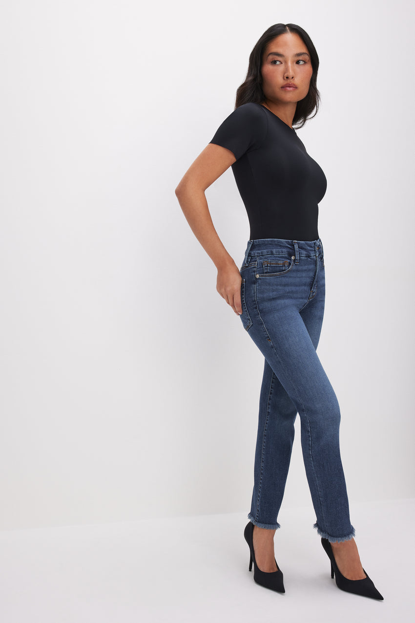 GOOD PETITE STRAIGHT JEANS | INDIGO273 View 0 - model: Size 0 |