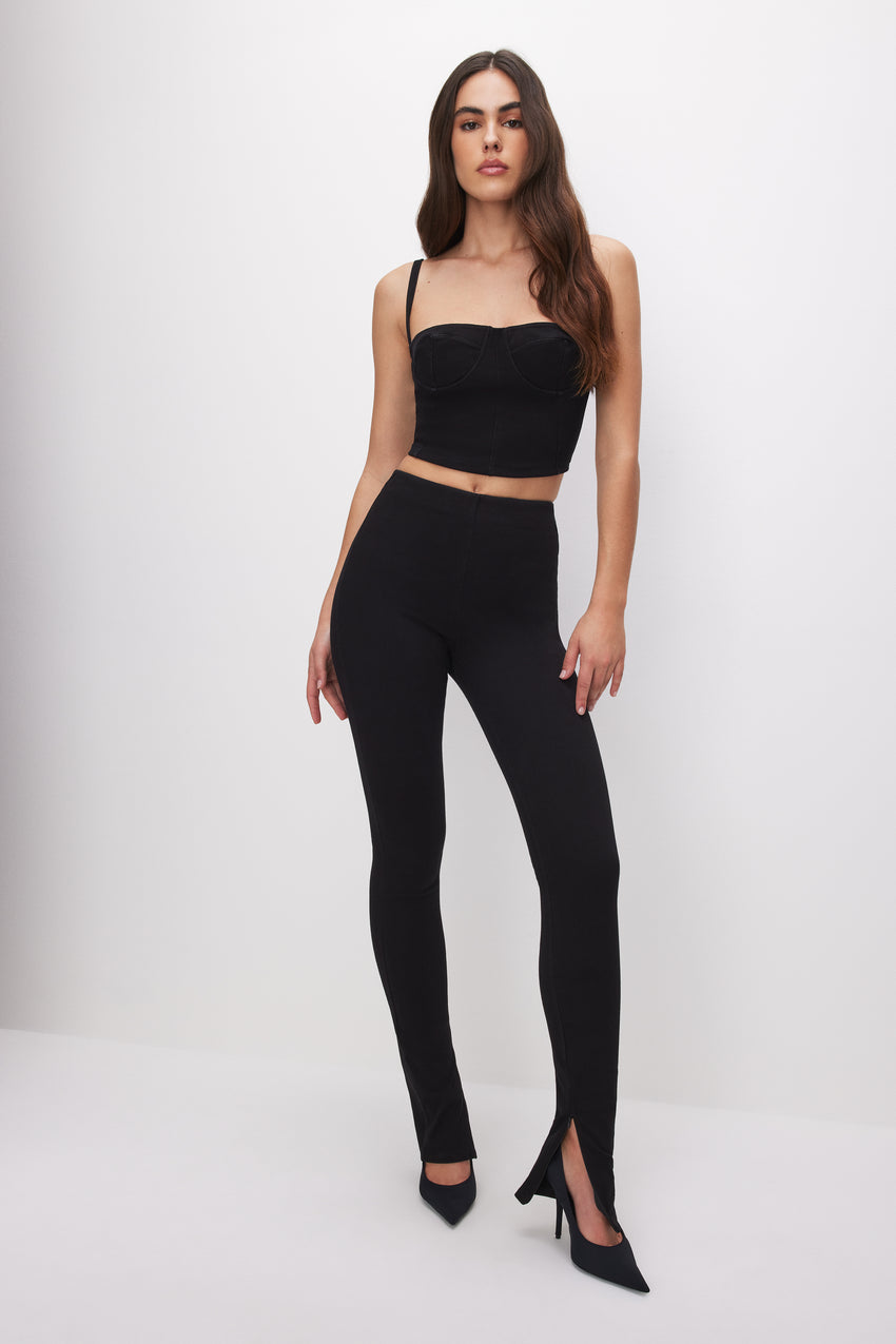 SOFT SCULPT PULL-ON SKINNY JEANS | BLACK001 View 0 - model: Size 0 |