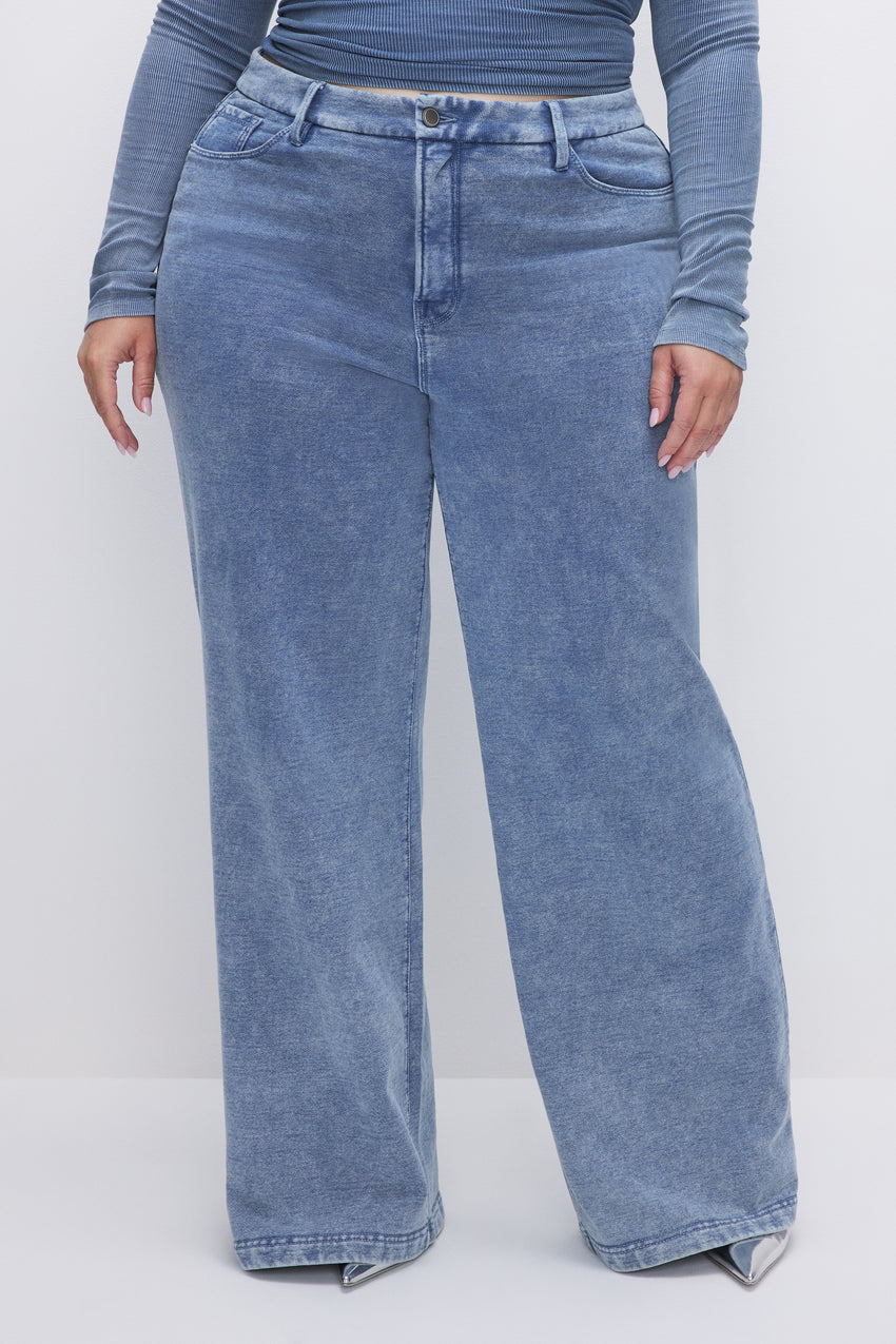 JEANIUS GOOD SKATE SWEATPANTS | INDIGO586 View 5 - model: Size 16 |