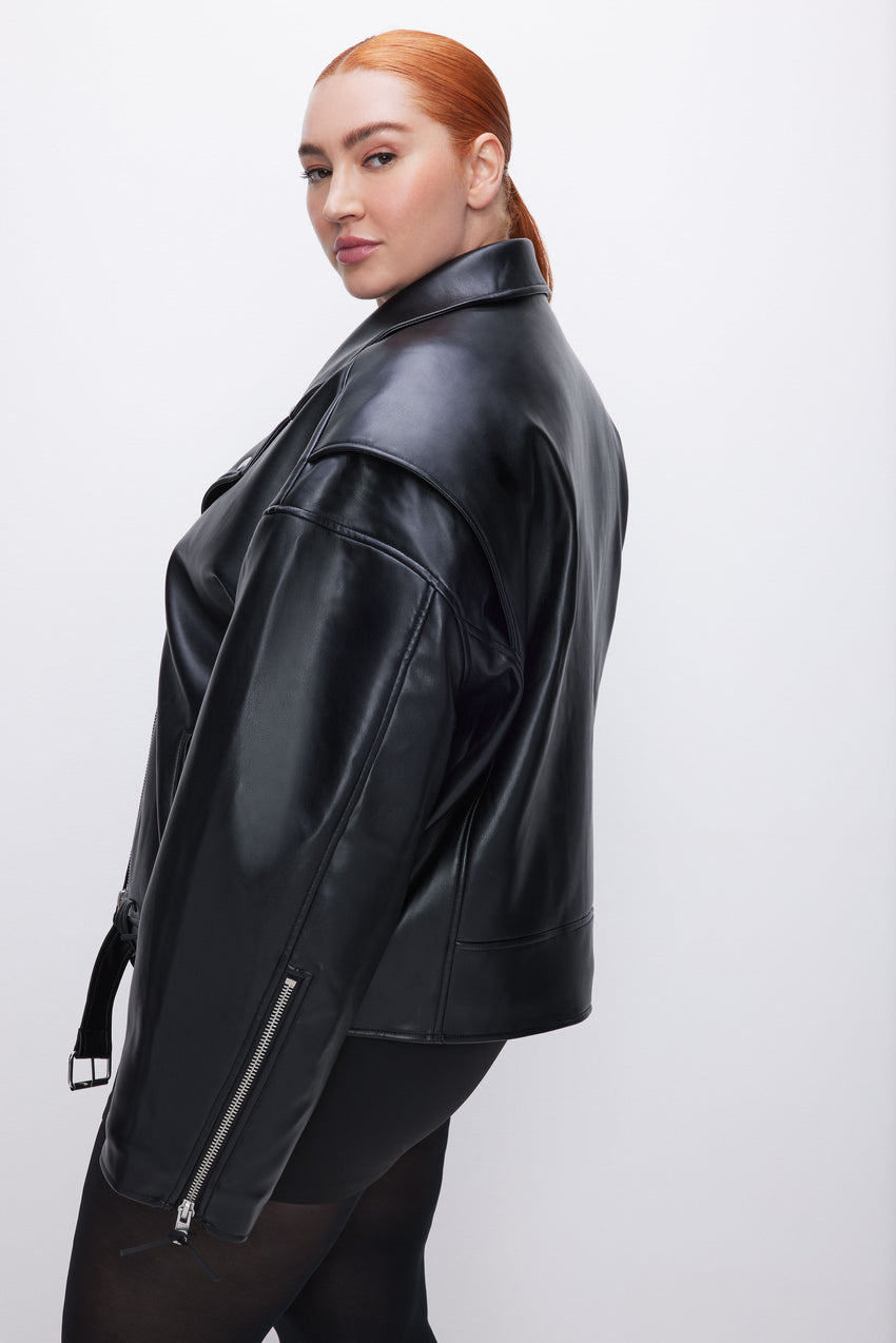 OVERSIZED FAUX LEATHER MOTO JACKET | BLACK001 View 4 - model: Size 16 |