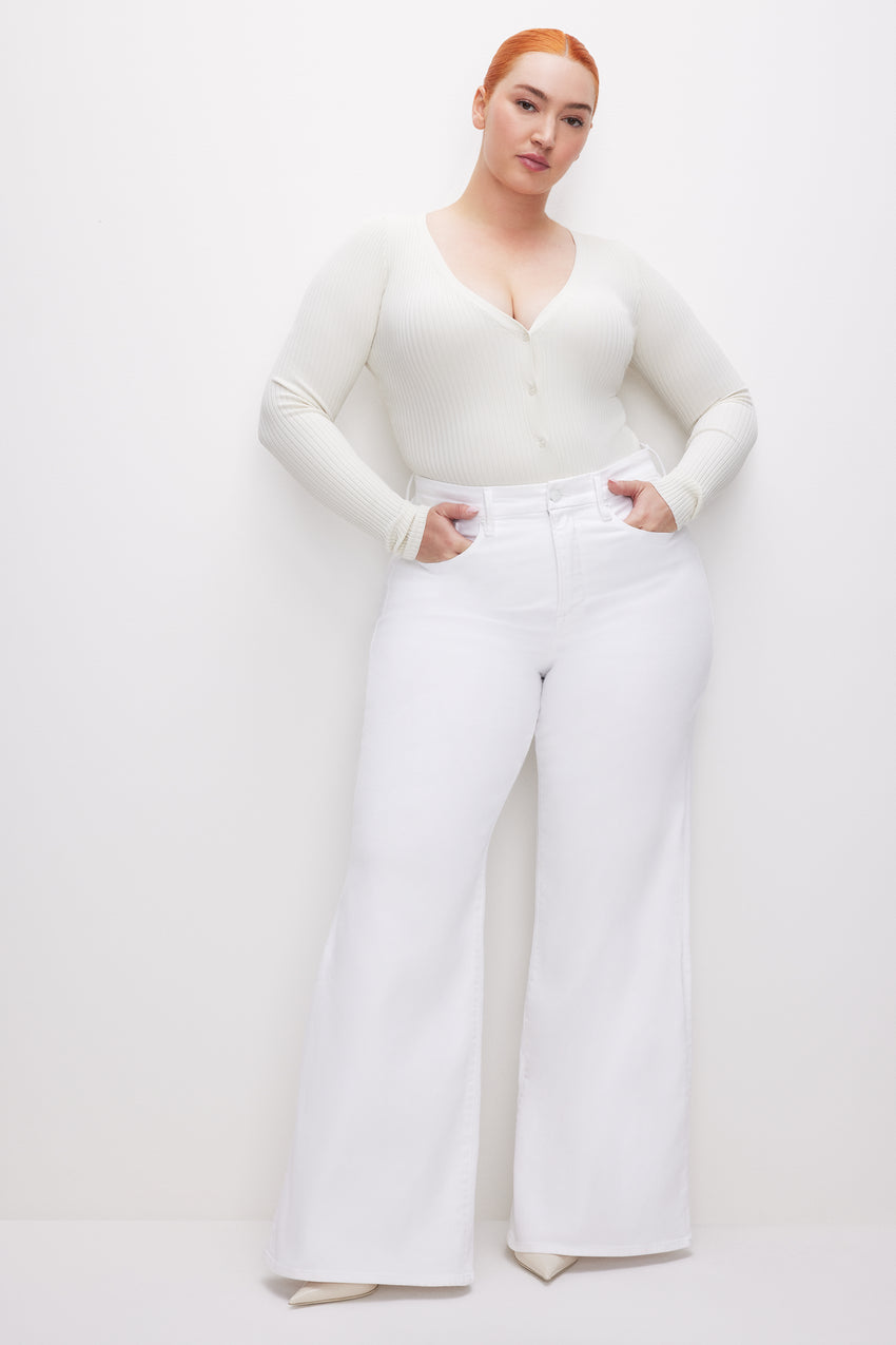 STRETCH RIB V-NECK CARDIGAN | CLOUD WHITE View 4 - model: Size 16 |