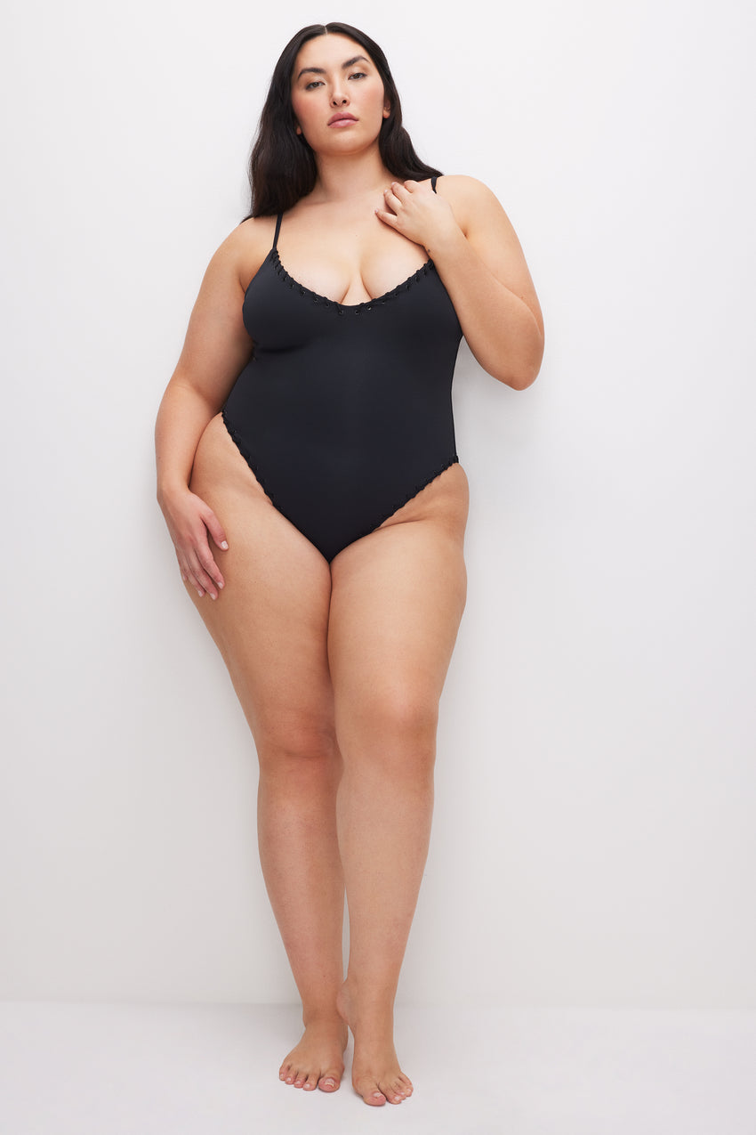 WHIP STITCH COMPRESSION SWIMSUIT | BLACK001 View 4 - model: Size 16 |
