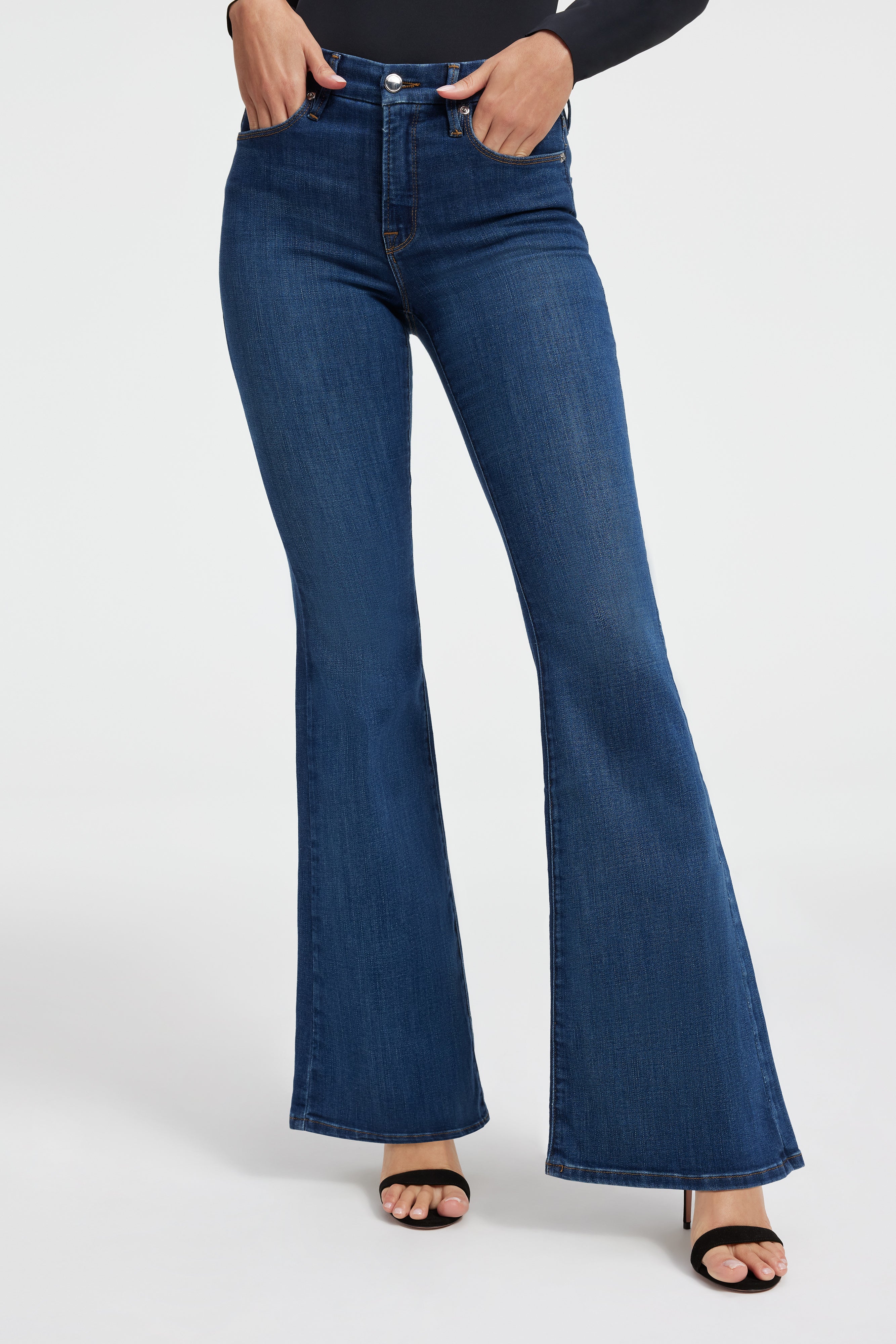 Good American Good Legs Low-Rise Flare Jeans  Anthropologie Japan -  Women's Clothing, Accessories & Home