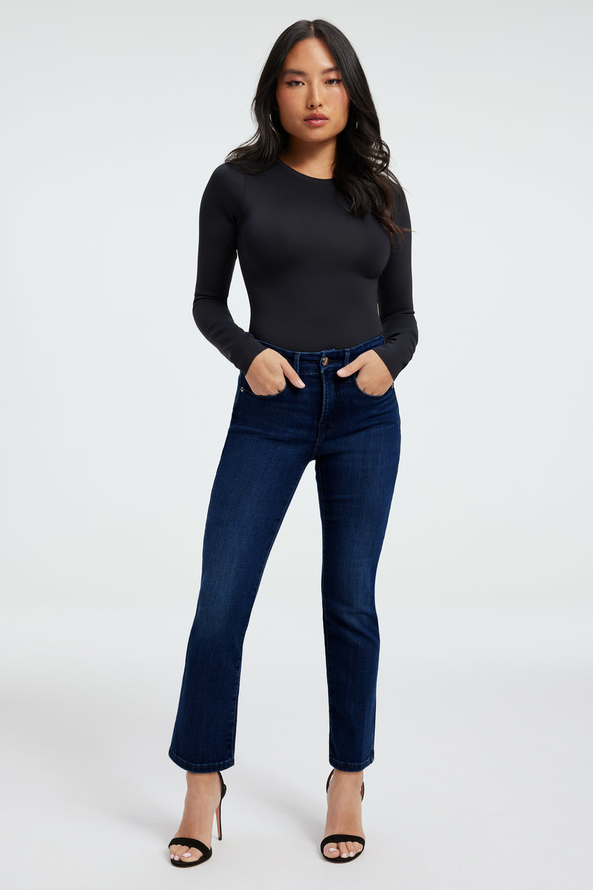 GOOD PETITE STRAIGHT JEANS | BLUE224 View 1 - model: Size 0 |