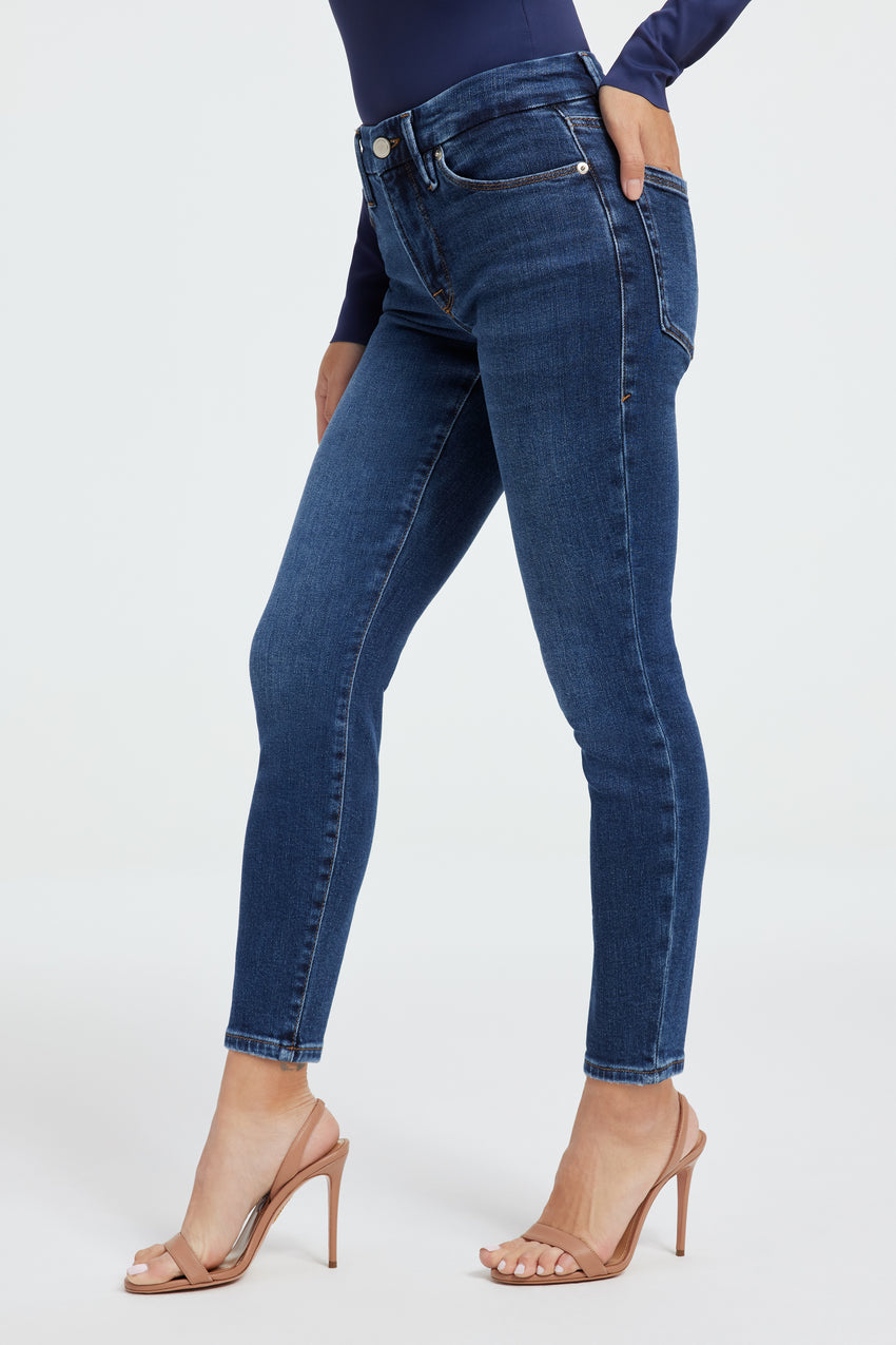 GOOD PETITE SKINNY JEANS | INDIGO312 View 2 - model: Size 0 |