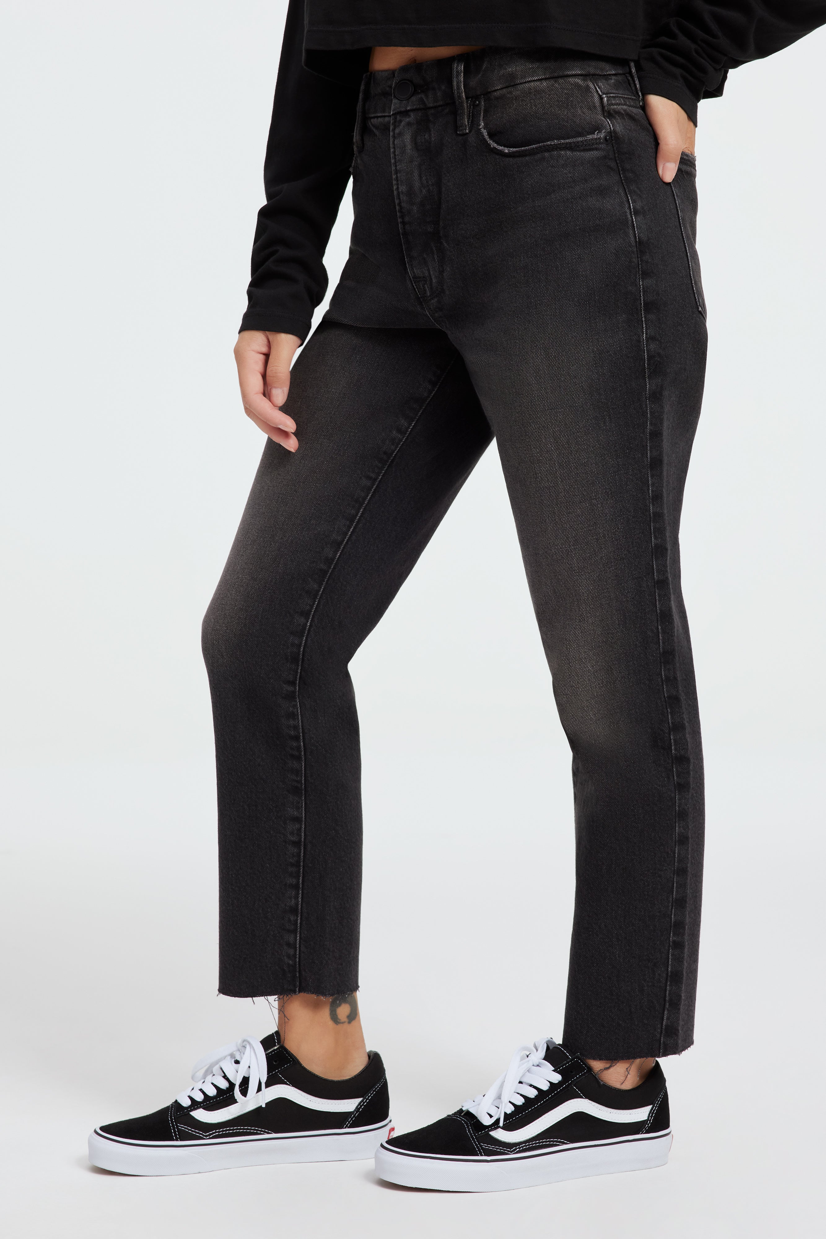 GOOD PETITE GIRLFRIEND JEANS | BLACK225 - GOOD AMERICAN